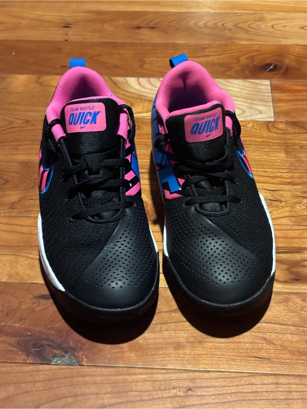Nike Kids Black and Pink Quick Team Hustle Sneakers